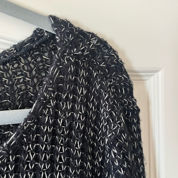 TopShop Knit Black Short Sleeve Sweater Women’s Size US 10 - Picture 6 of 14